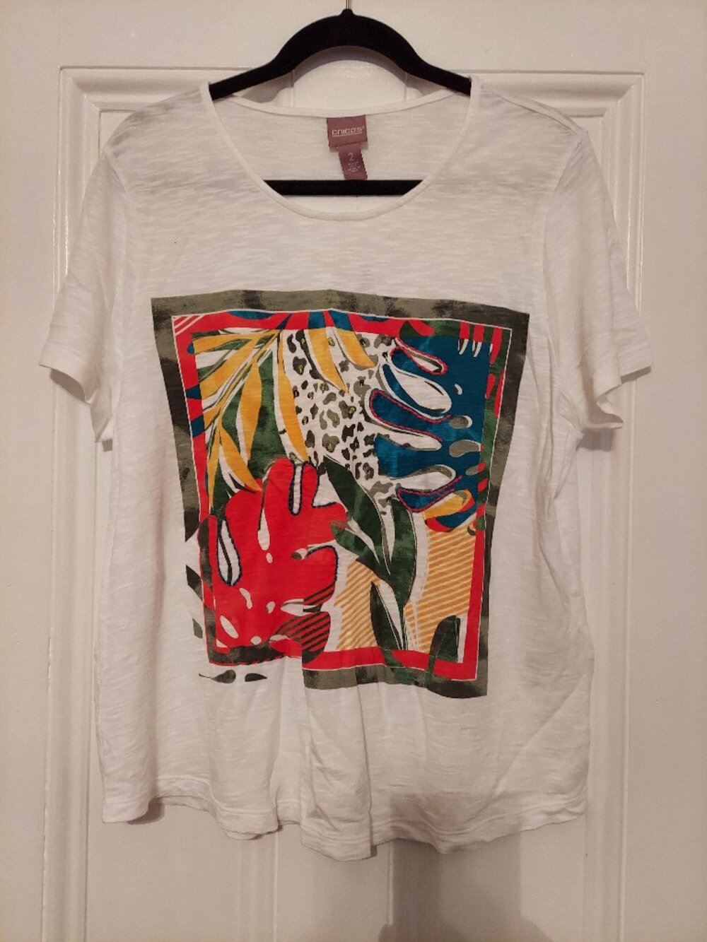 NWT Chico's Round Neck Short Sleeve White Tee w/ Tropical Design size 2 (12/14)